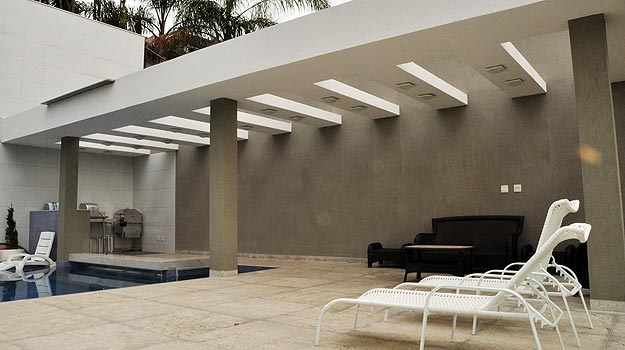 20120930105254476630i