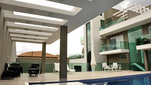 20120930105259352157i